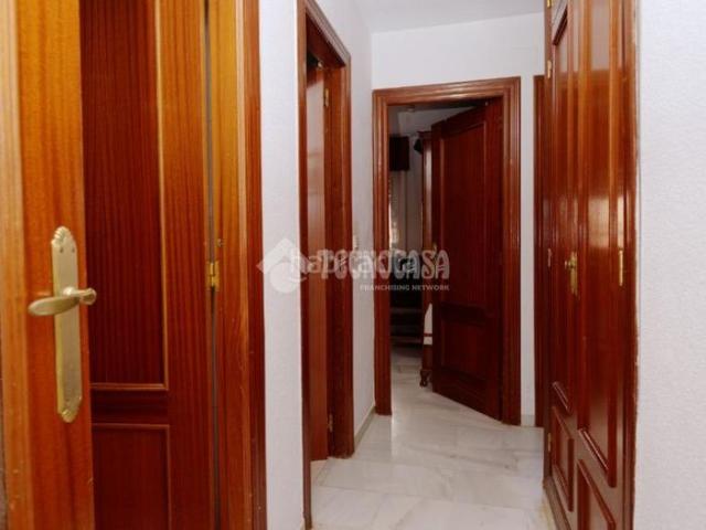 Piso en venta en Linares, Zona Hospital. Piso en venta en Linares. Pisos.