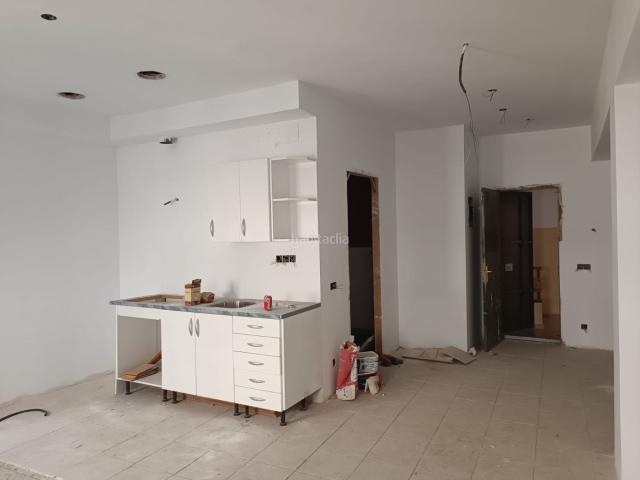 Piso en venta en Llançà, La Vila Costa Brava. Llançà. Piso a reformar en venta. Pisos.
