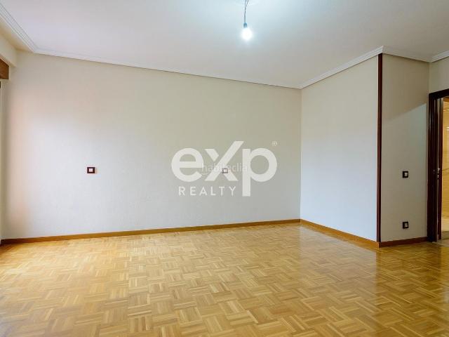 Piso en venta en Llanera. MAGNÍFICO PISO EN POSADA DE LLANERA AMPLITUD, LUZ Y EXCELENTES CALIDADES. Pisos.