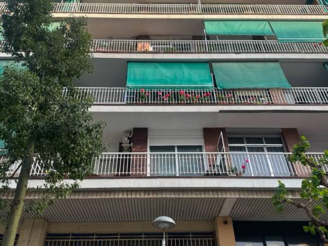 Piso en Venta en Llefià