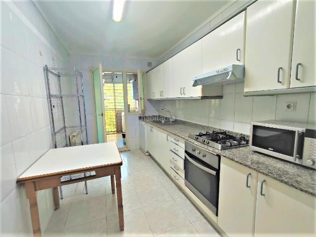 Piso en venta en Lleida, Balàfia. BONITA Y ACOGEDORA VIVIENDA. Pisos.