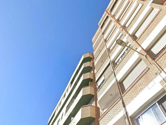 Piso en venta en Lleida, de 72 m² 2 habitaciones por 50.000