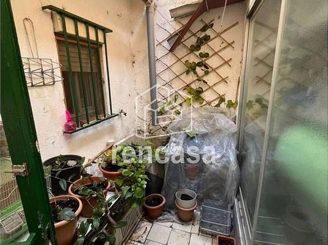 Piso en venta en calle Las Alpujarras, Lleida, de 75 m² 3 habitaciones por 80.000