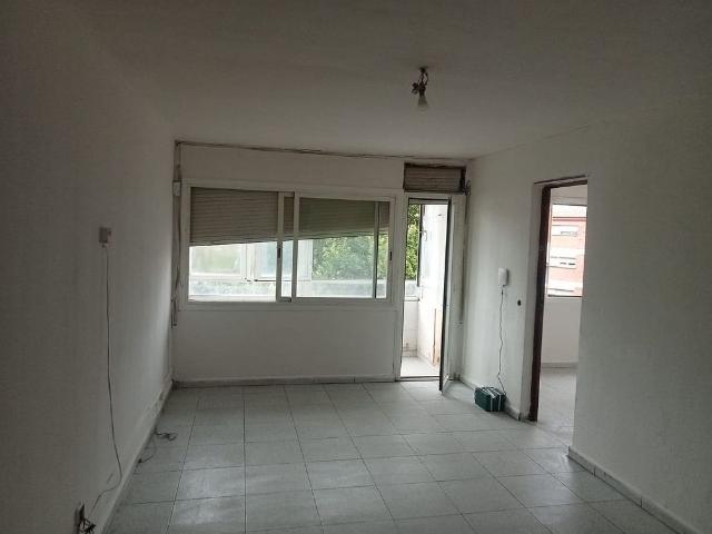 Piso en venta en calle Grup Gaspar de Portola, Lleida, de 93 m² 4 habitaciones por 38.500 €
