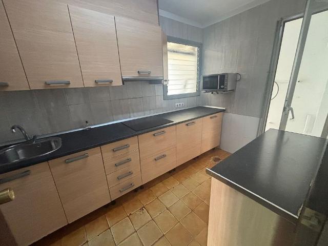 Piso en venta en Lleida, de 90 m² 3 habitaciones por 135.000