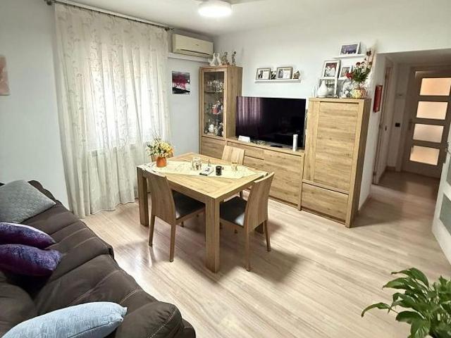 Piso en venta en Lleida, de 98 m² 4 habitaciones por 185.000