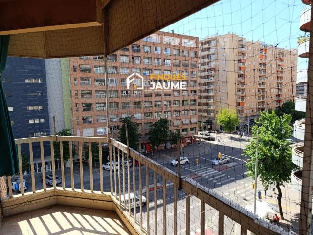 Piso en venta en Lleida, Joc de la Bola Camps d'Esports. Piso en venta en Lleida. Pisos.