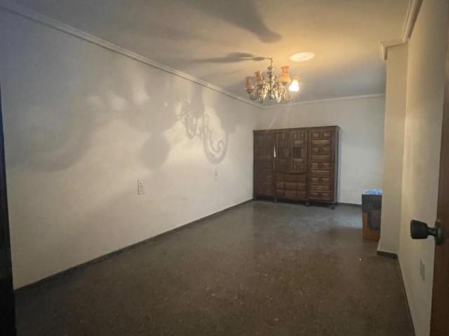 Piso en venta en Llíria, Centro