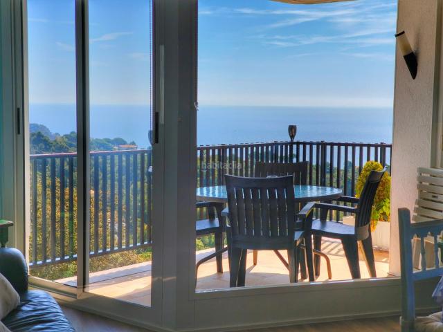 Piso en venta en Lloret de Mar, Canyelles Costa Brava. PISO CON LICENCIA TURISTICA Y VISTAS PANORAMICAS AL MAR!. Pisos Lloret de.