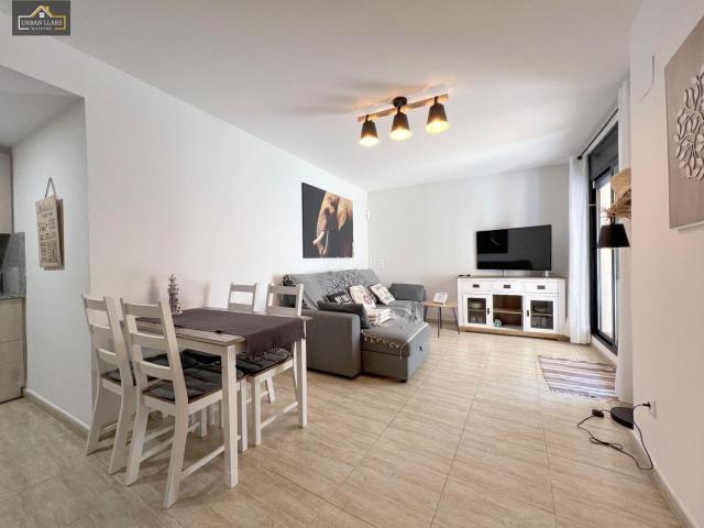 Piso en venta en Lloret de Mar, Centre Costa Brava. Precioso piso con licencia turística en activo. Pisos Lloret de.
