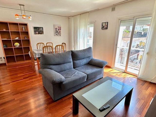 Piso en venta en Lloret de Mar, de 60 m² 2 habitaciones por 215.000