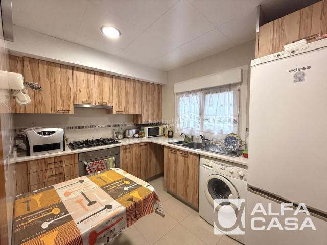 Piso en venta en Lloret de Mar, El Molí El Rieral Costa Brava. Piso en venta en Can Sabata, Lloret de Mar, primera planta sin ascensor. Pisos Lloret de.