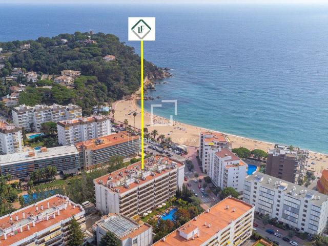 Piso en venta en Lloret de Mar, Fenals Costa Brava. Apartamento de 2 dormitorios con vistas al mar en venta en Lloret de Mar, Costa Brava. Pisos Lloret de.