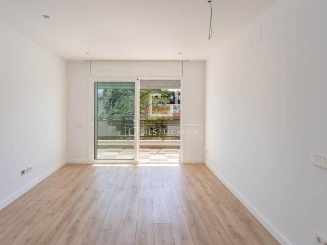Piso en venta en Lloret de Mar, Fenals Costa Brava. Piso de 2 dormitorios con 13m terraza en venta en Lloret de Mar, Costa Brava. Pisos Lloret de.