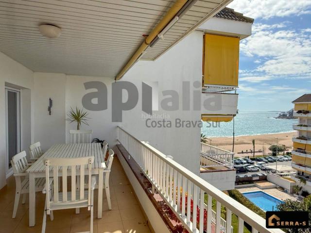 Piso en venta en Lloret de Mar, Fenals Costa Brava. PRECIOSO PISO EN LLORET CON PISCINA Y A POCOS PASOS DEL MAR!. Pisos Lloret de.