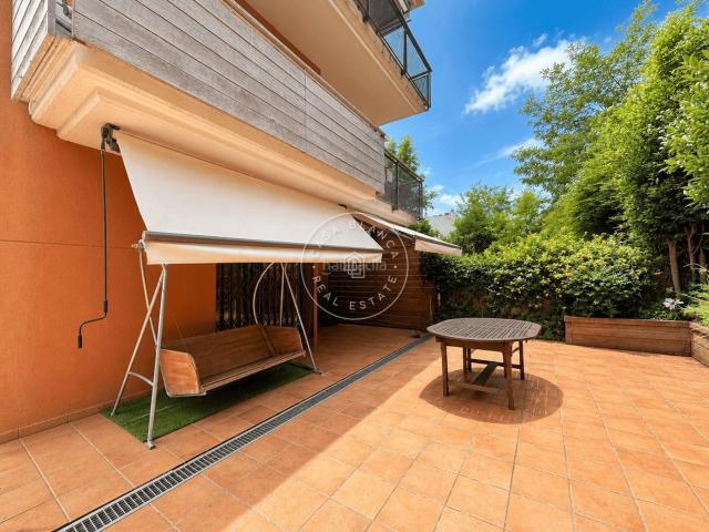 Piso en venta en Lloret de Mar, Santa Clotilde Costa Brava. Apartamento en planta baja con jardín privado en Santa Clotilde a 5 minutos de la playa de Sa Boadella. Pisos Lloret de.