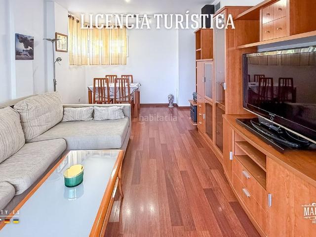 Piso en venta en Lloret de Mar, Santa Clotilde Costa Brava. En venta acogedor piso en Fenals, a solo 300 metros del mar, con LICENCIA TURÍSTICA y PARKING. Pisos Lloret de.