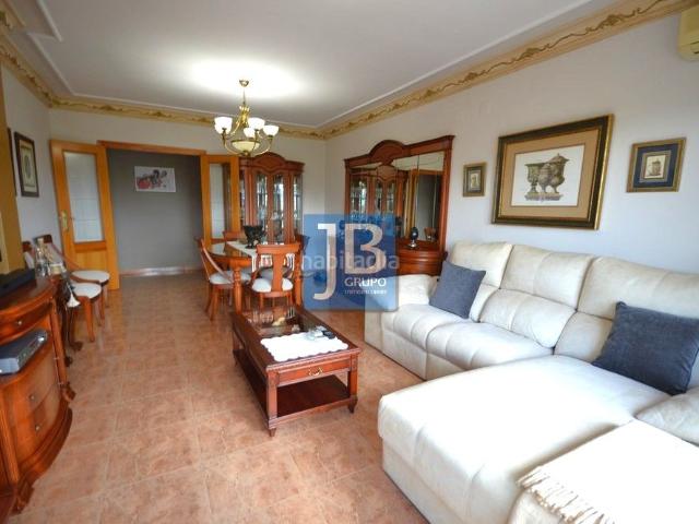 Piso en venta en Llosa de Ranes. Vivienda con Parking y Trastero. Pisos Llosa de.