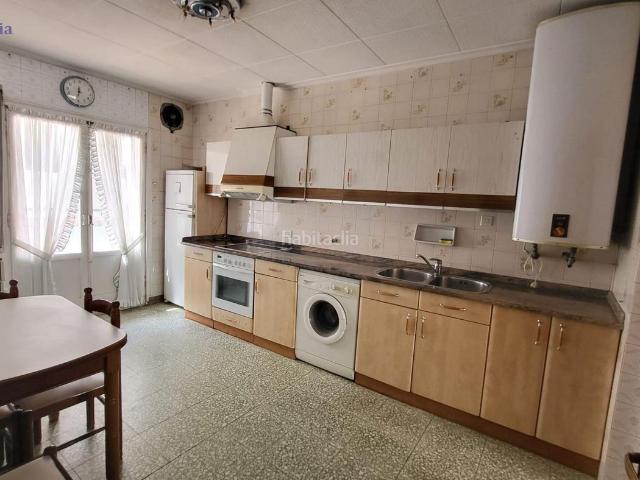 Piso en venta en Logroño, Casco Antiguo. Piso tipo Ático en Venta en el Corazón del Casco Antiguo de Logroño por solo 180,000. Pisos.