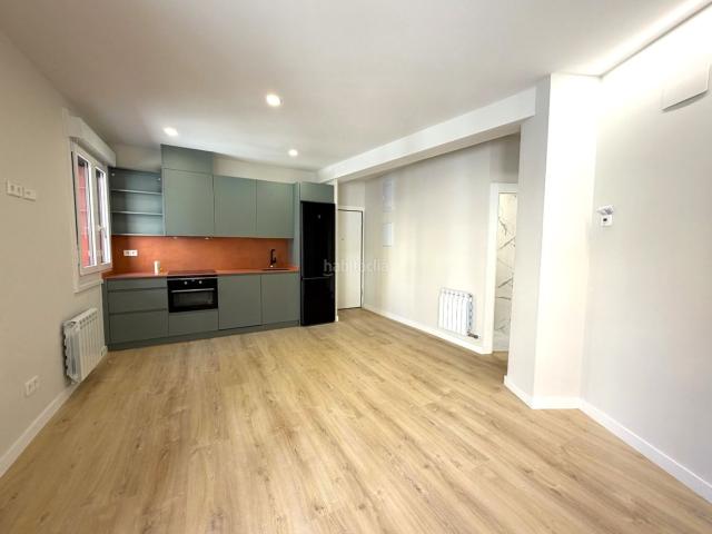 Piso en venta en Logroño, Gran Via. ocasion y novedasd en pilar salarrullana con republica argentina 2 habitaciones 1 baño reformado. Pisos.