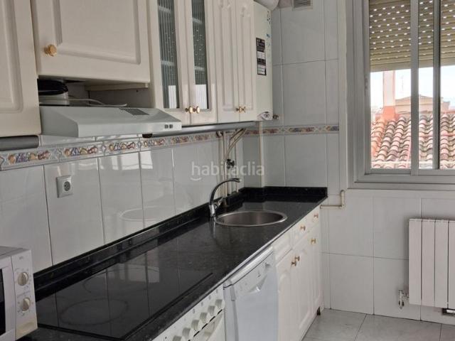 Piso en venta en Logroño, Gran Via. Exclusiva oportunidad de adquirir un magnífico piso en el corazón de Logroño, ubicado en la deseada zona Centro, ideal para aquell. Pisos.
