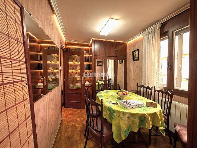 Piso en venta en Logroño, Gran Via. Piso en venta en Perez Galdos, 3 dormitorios. Pisos.