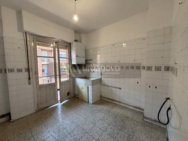 Piso en venta en Logroño, Juzgados. Piso en venta en Centro, 3 dormitorios. Pisos.