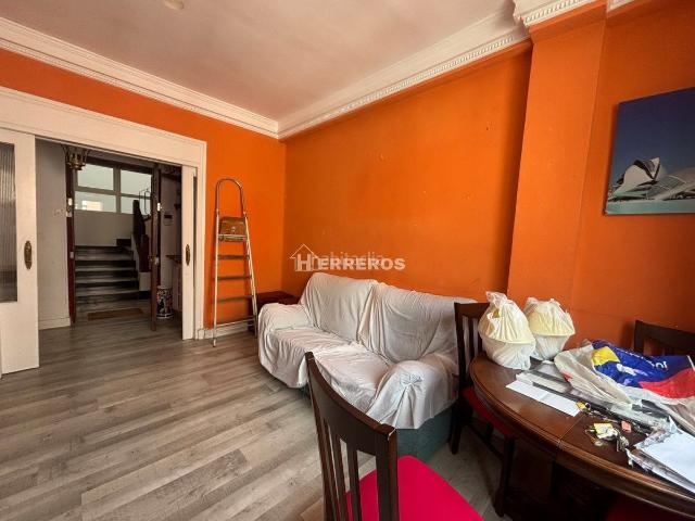 Piso en venta en Logroño, Jesuitas. Piso en venta en Vara De Rey, 4 dormitorios. Pisos.