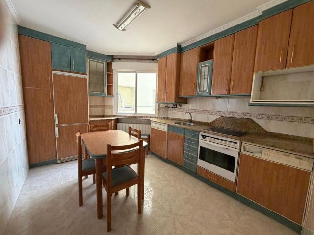 Piso en venta en Logroño, San Millán Ayuntamiento. Gran piso en la zona del ayuntamiento de Logroño. Pisos.