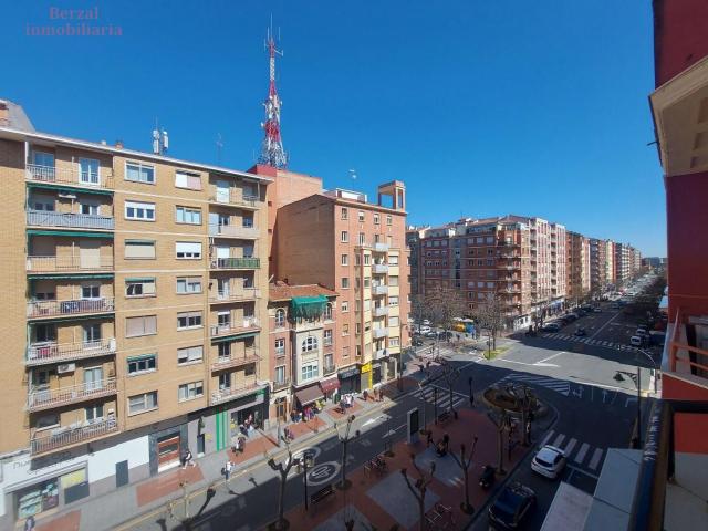 Piso en Venta en Logroño Zona Universidad