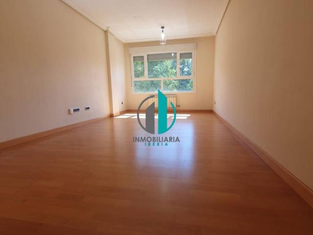 Piso en Venta en Logroño