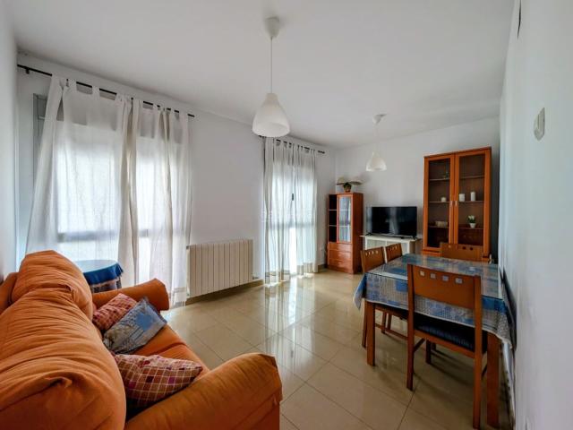 Piso en venta en Loja. Piso en venta en Centro, 2 dormitorios. Pisos.