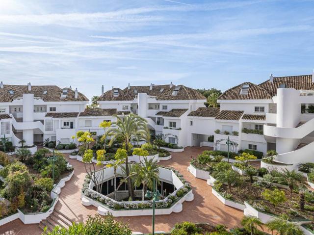 Piso en Venta en Lomas de Marbella Club