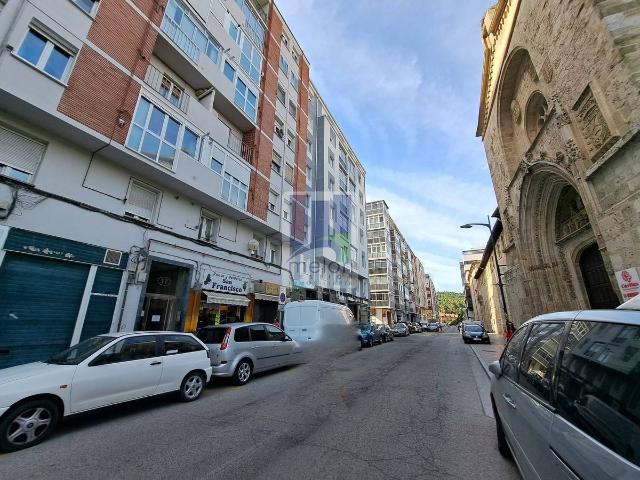 Piso en Venta en Los Vadillos R. Sanitaria Pozanos