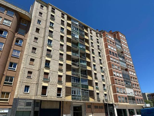 Piso en Venta en Los Vadillos R. Sanitaria Pozanos