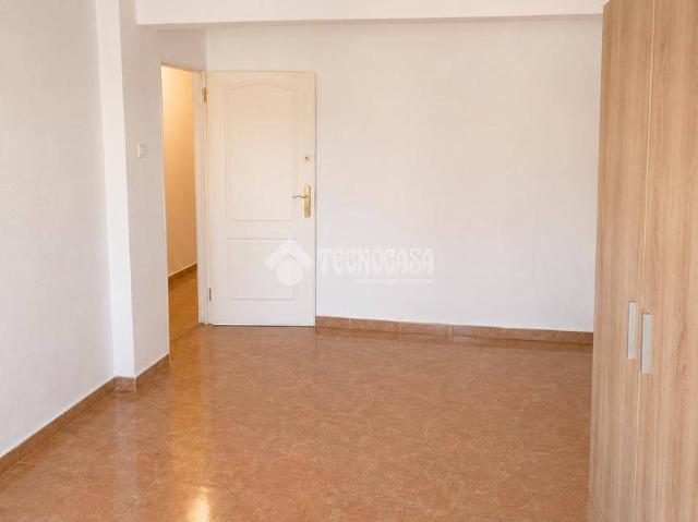 Piso en Venta en Los Ángeles Cruz de Caravaca