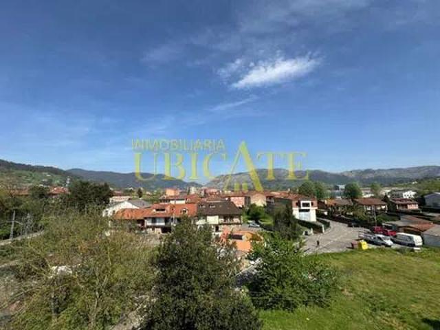 Piso en Venta en Los Corrales de Buelna