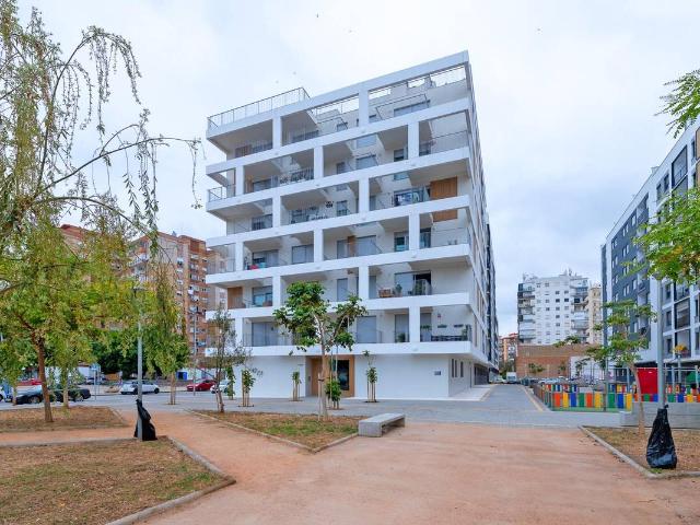 Piso en Venta en Los Guindos Parque Mediterráneo Santa Paula