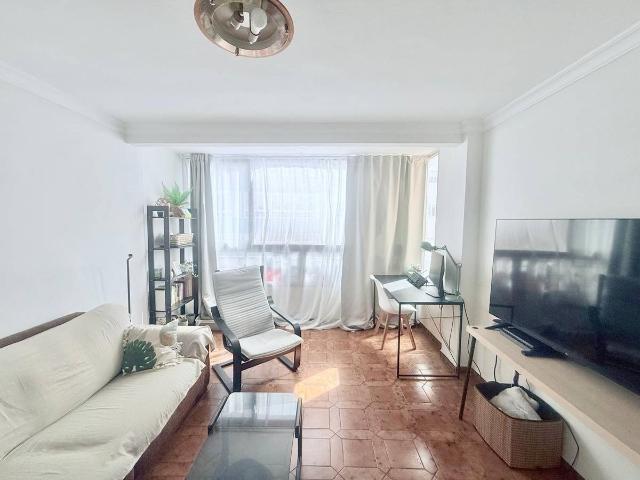 Piso en Venta en Los Guindos Parque Mediterráneo Santa Paula