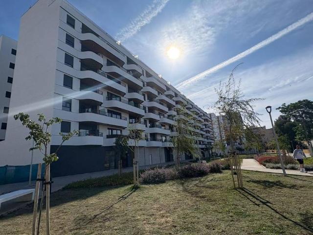 Piso en Venta en Los Guindos Parque Mediterráneo Santa Paula