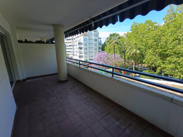 Piso en Venta en Los Jardines de Marbella La Ermita