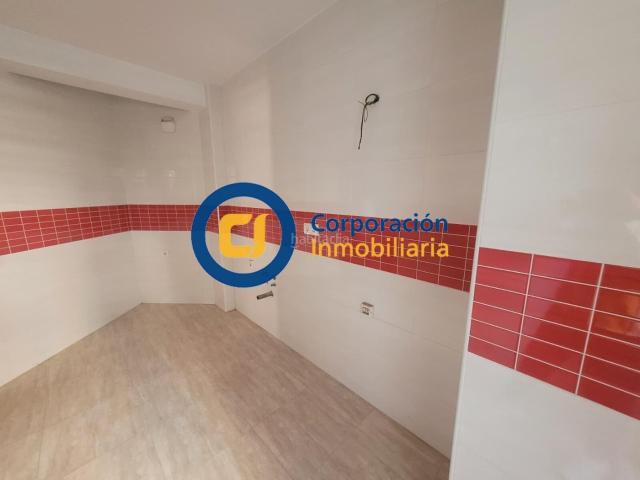 Piso en venta en Lorca, San Cristóbal San Diego. Piso con tres dormitorios y garaje en Avenida Europa, a estrenar. Pisos.