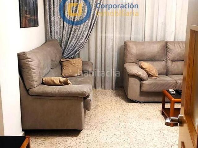Piso en venta en Lorca, San José. Piso con cuatro dormitorios y garaje en el centro de Lorca. Pisos.