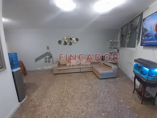 Piso en venta en Pubilla Cases 08906