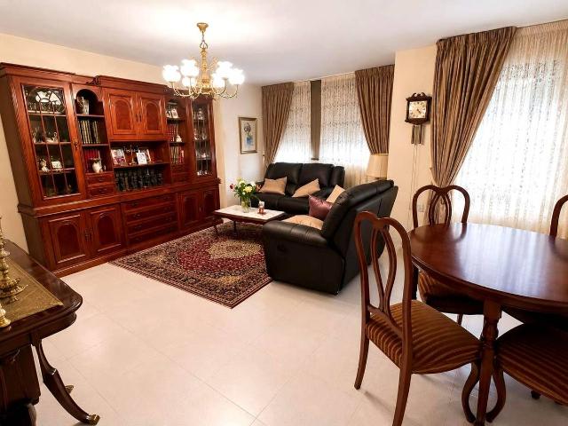 Piso en Venta en Pueblo
