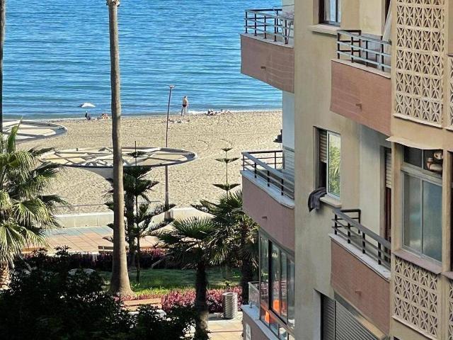 Piso en Venta en Puerto de Estepona