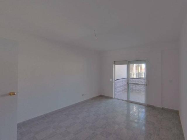 Piso en Venta en Puerto de Estepona