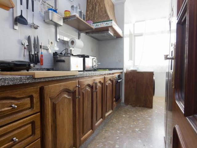 Piso en venta en Puerto de Santa María El, El Juncal Vallealto. Piso en El Tejar, con tres dormitorios y un baño. Pisos Puerto de Santa María.