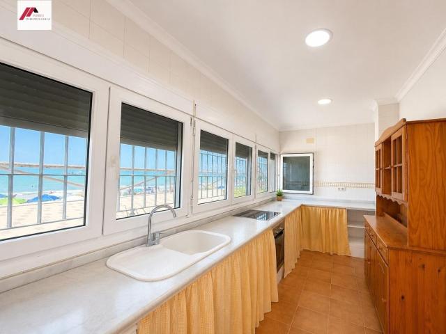 Piso en venta en Puerto de Santa María El, Las Redes. PRIMERA LÍNEA DE PLAYA DE LAS REDES. Pisos Puerto de Santa María.