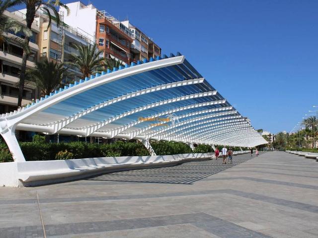 Piso en Venta en Puerto Deportivo